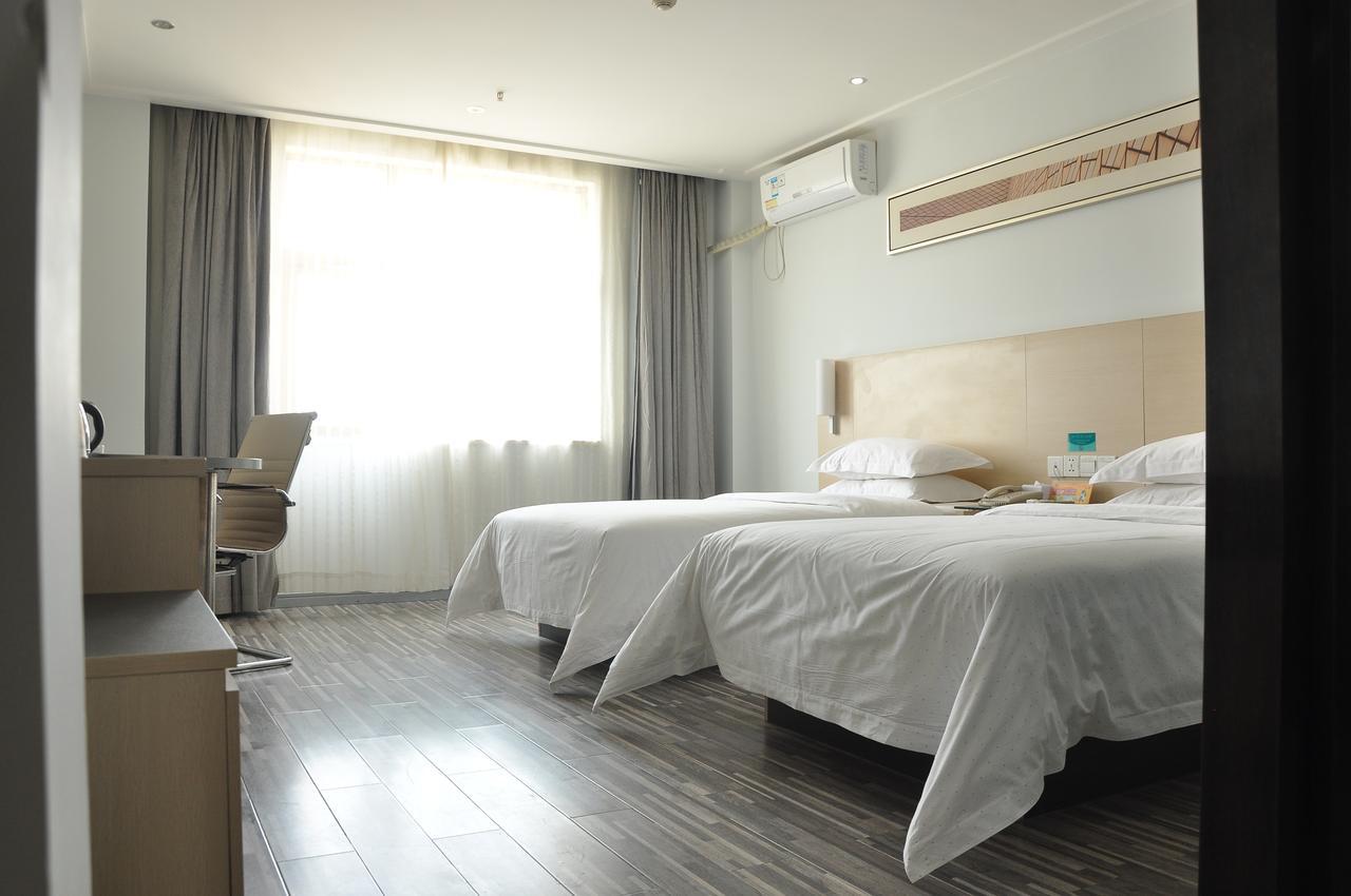 City Comfort Inn Wuhan Caidian Square Bagian luar foto