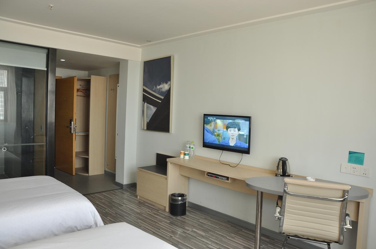 City Comfort Inn Wuhan Caidian Square Bagian luar foto