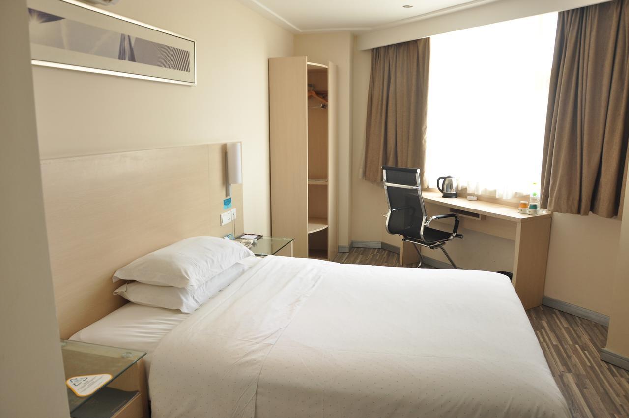 City Comfort Inn Wuhan Caidian Square Bagian luar foto