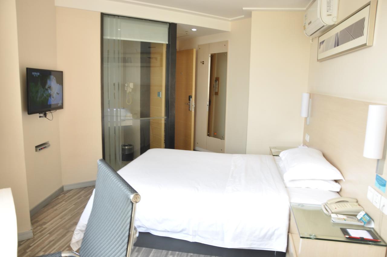 City Comfort Inn Wuhan Caidian Square Bagian luar foto