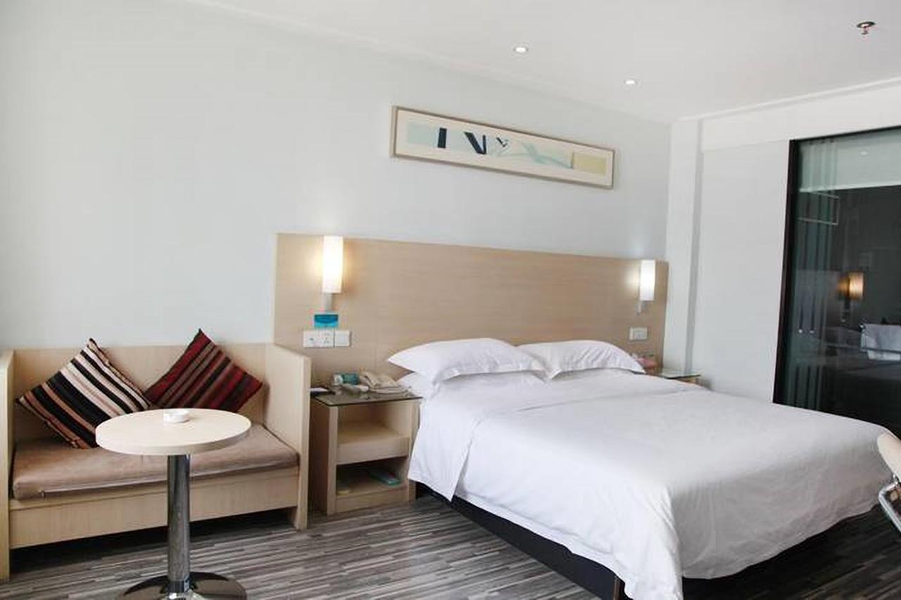 City Comfort Inn Wuhan Caidian Square Bagian luar foto
